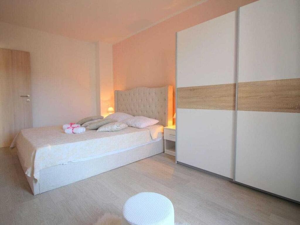 Anamaria Modern And New Holiday *